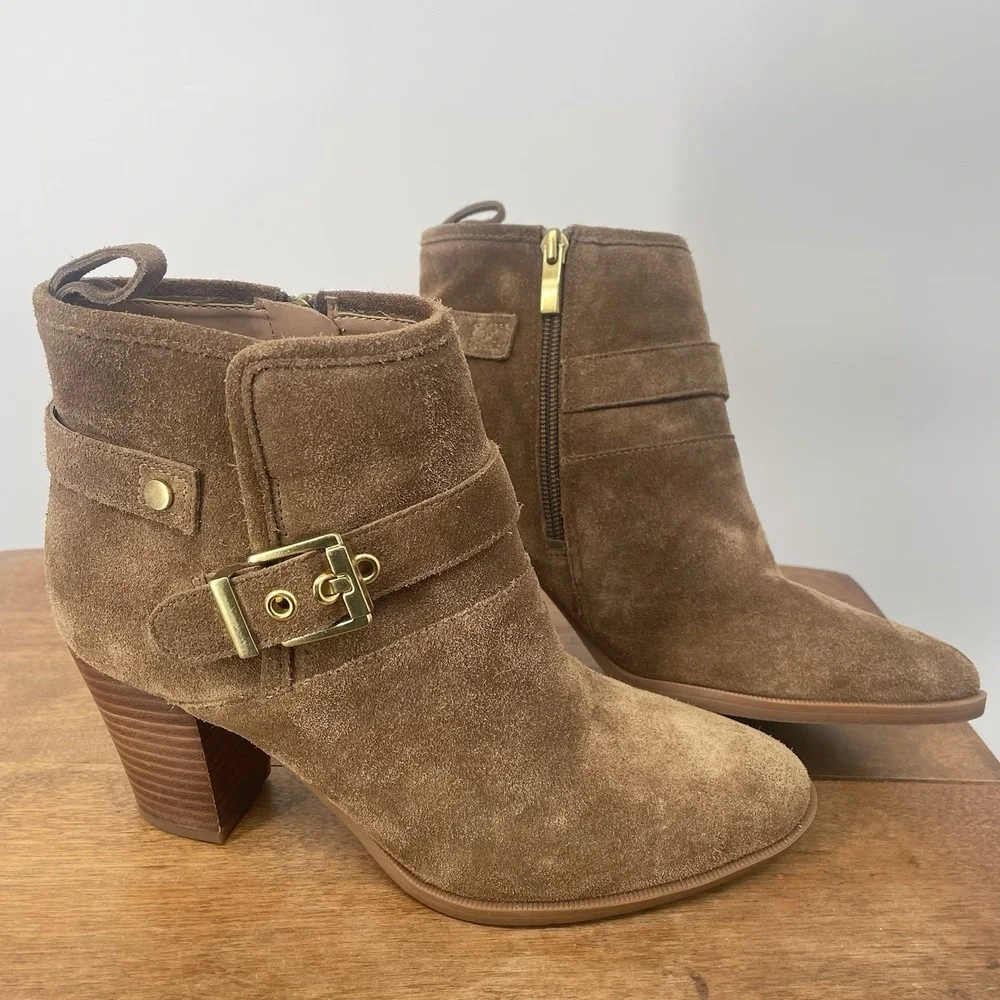 New Franco Sarto Suede Dorinda Ankle Boot Booties Cognac Brown Heel 2.5